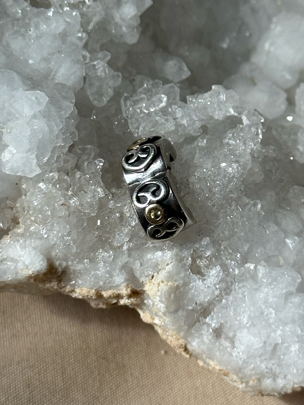 Pandora Peridot Clip